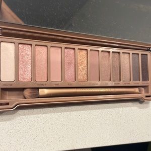 Urban Decay Naked 3